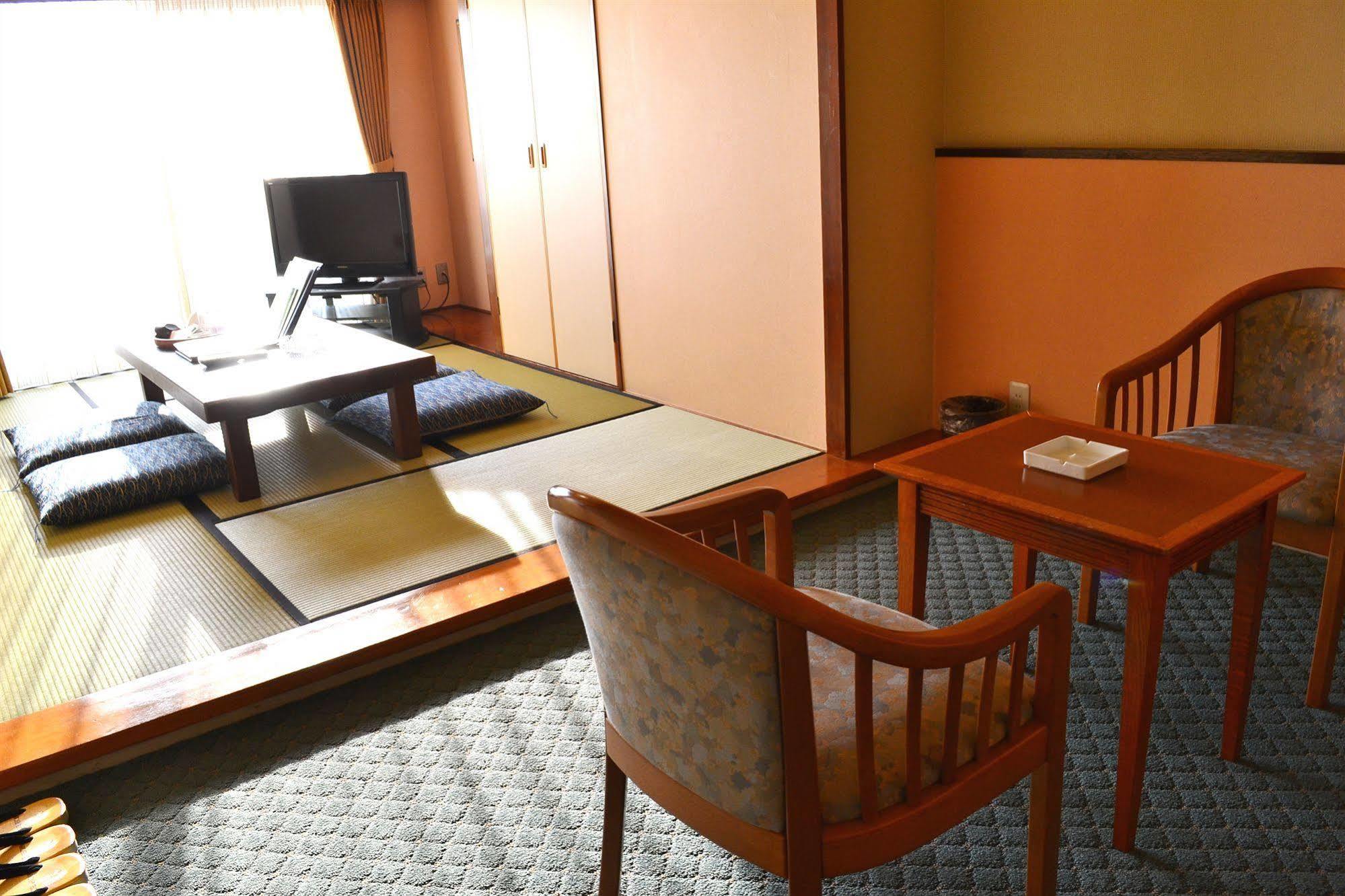 Hotel Resorpia Atami Bagian luar foto